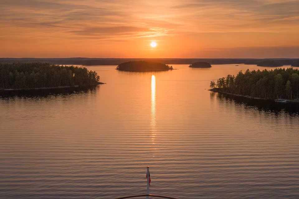 Jyväskylän järviristeily — Päijänteen aallot ja Aallon arkkitehtuuri — kuva 3